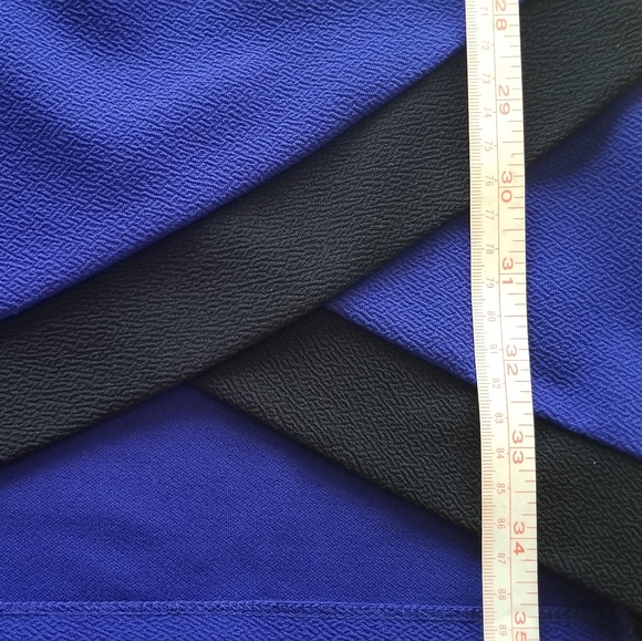 Cobalt blue and black colorblock wrap dress - Picture 3 of 4